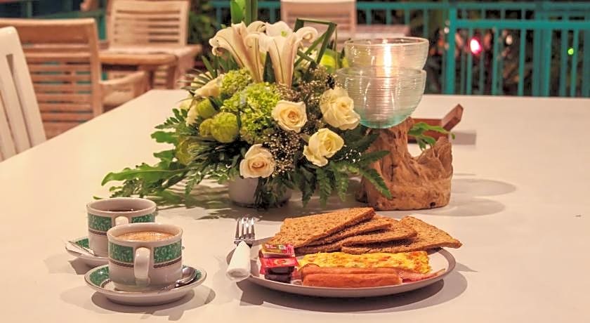 The Green Zhurga Suites