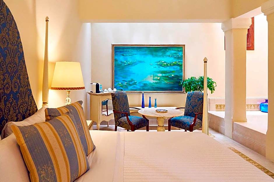 Casa Lecanda Boutique Hotel