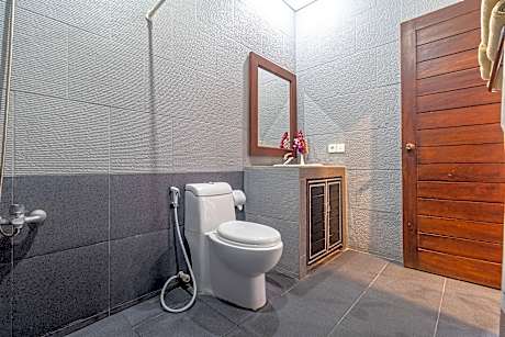 Family Room without Kitchenette