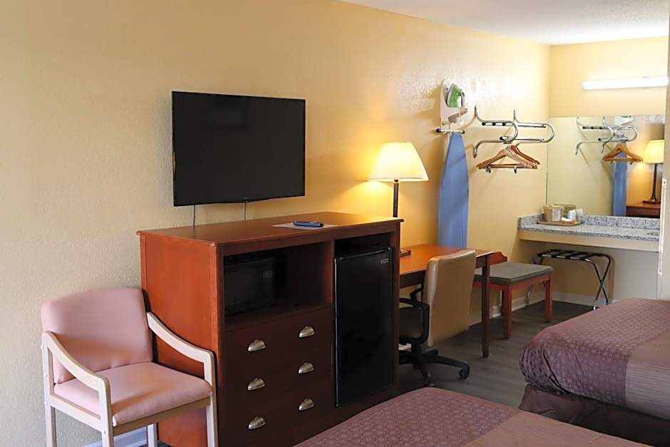 Woodstream Inn