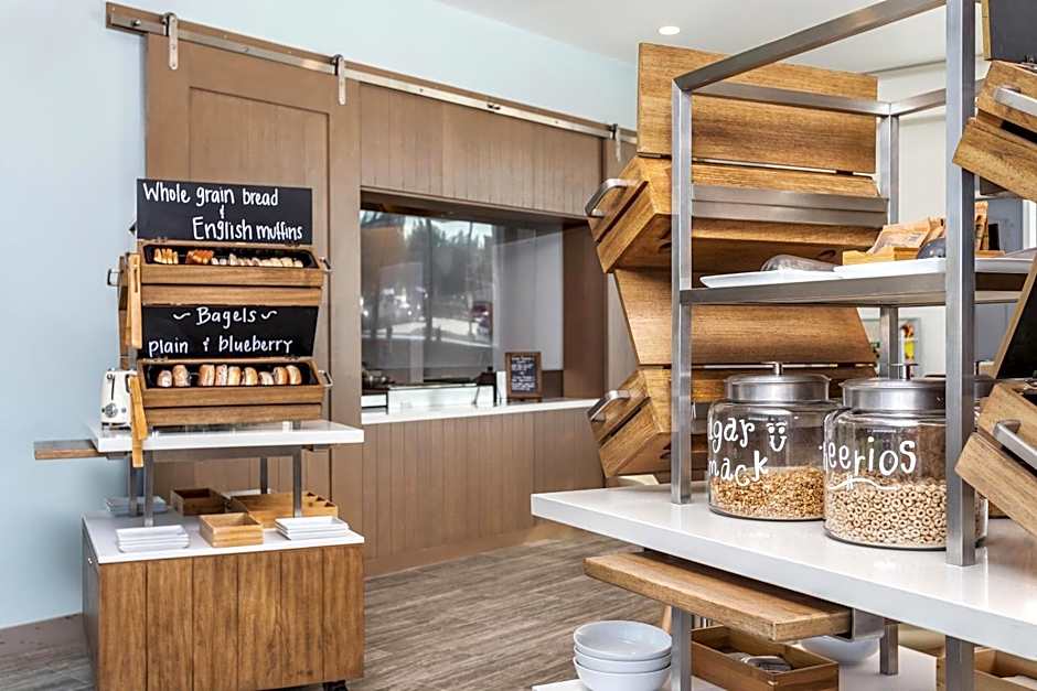 Element Knoxville West