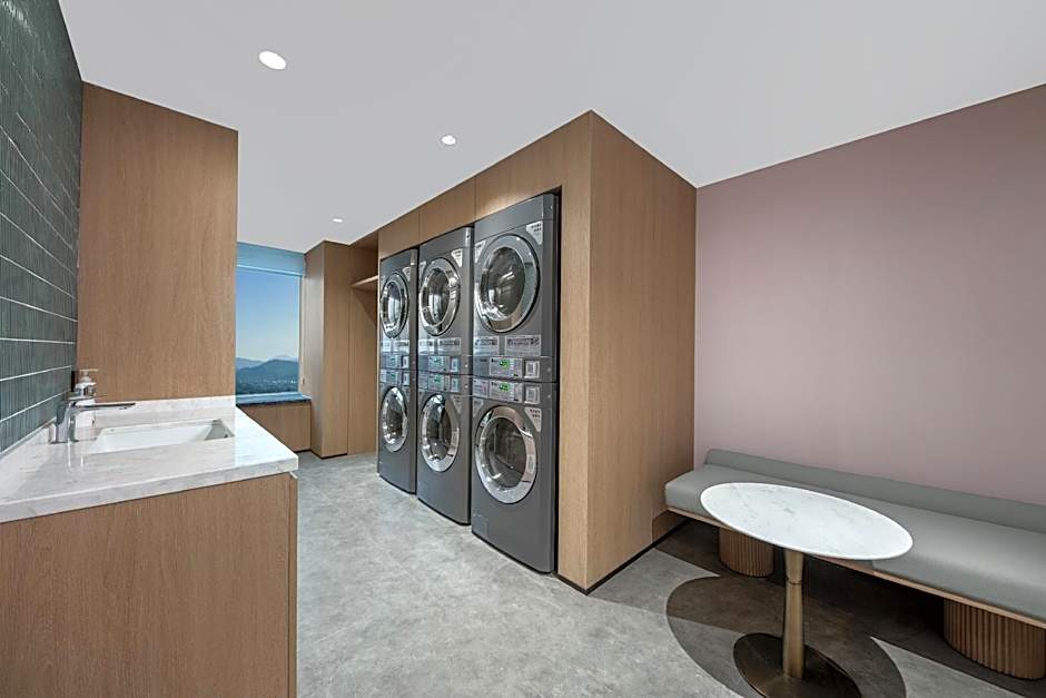 Holiday Inn Yiwu Center By IHG