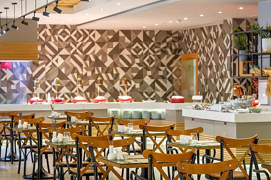 Design Plus Seya Beach Hotel