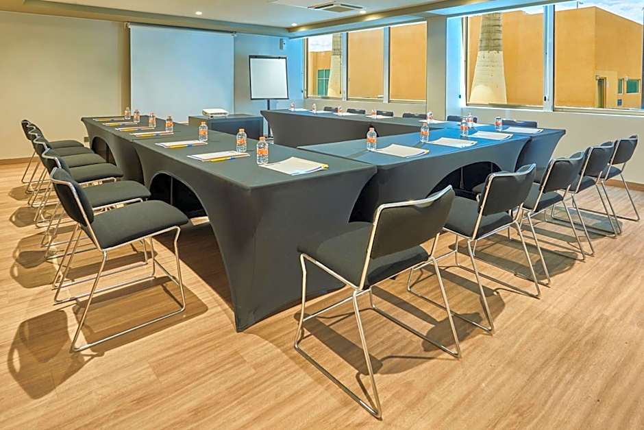 City Express by Marriott Hermosillo