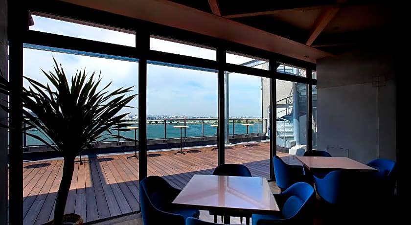 Kawasaki King Skyfront Tokyu REI Hotel