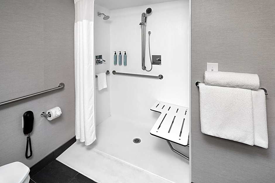 Courtyard by Marriott Shelton