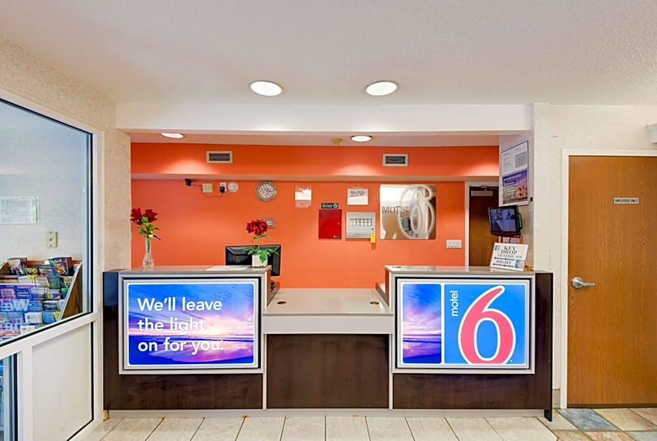 Motel 6-Statesville, NC