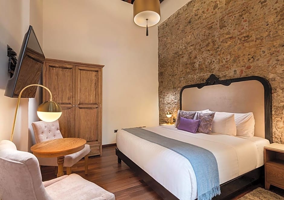 HOTEL CASA MONARCA