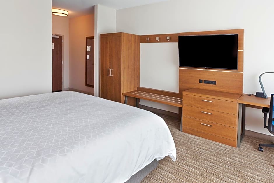 Holiday Inn Express Fayetteville By IHG