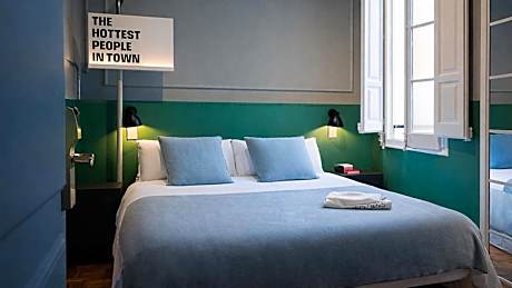 Deluxe Double or Twin Room with Balcony