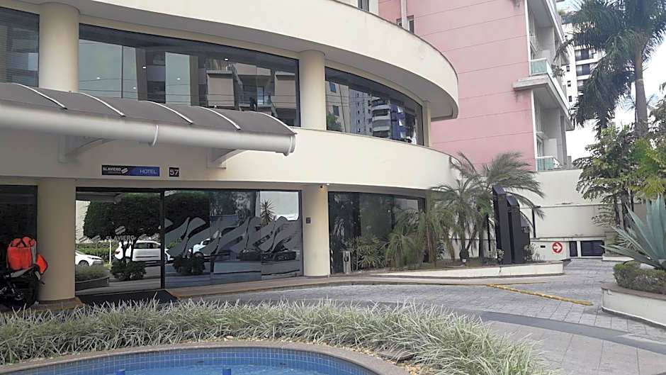 Flat Moema Rouxinol