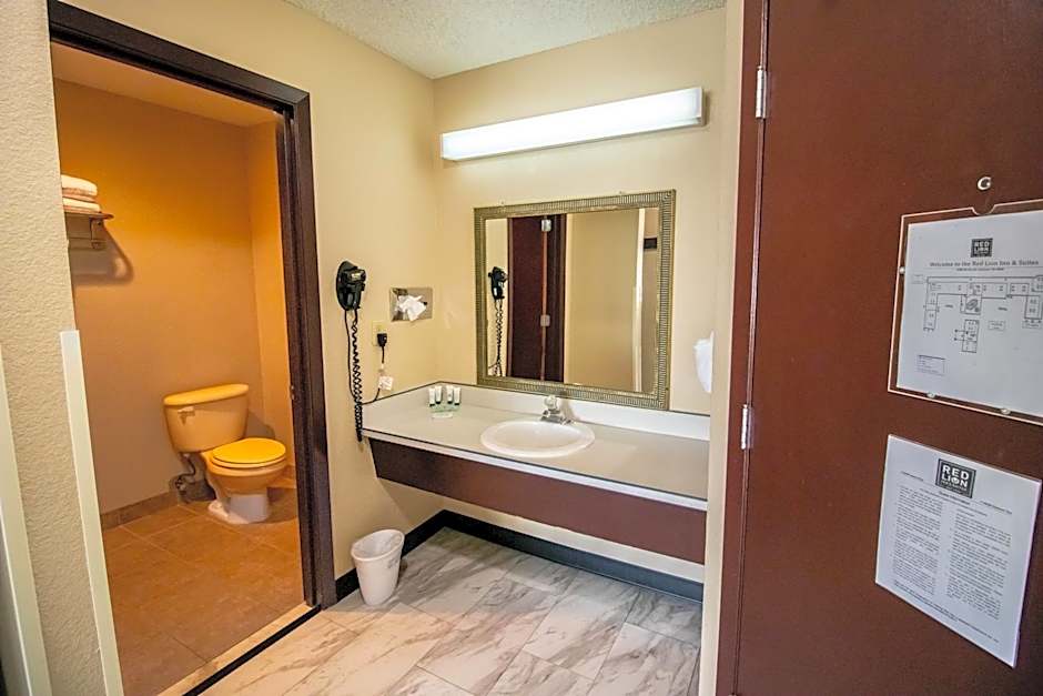 Red Lion Inn & Suites Vancouver