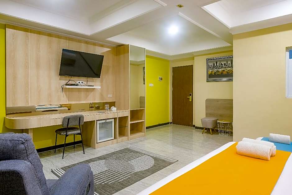 Sans Hotel City Park Medoho Semarang