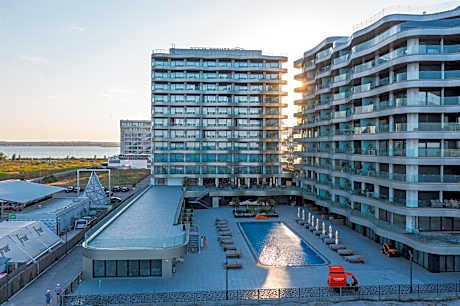 Crowne Plaza Constanta Mamaia Beach By IHG