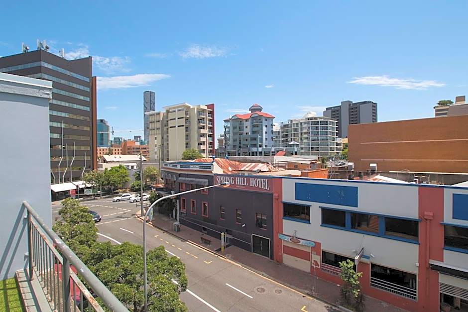 The Metropolitan Spring Hill