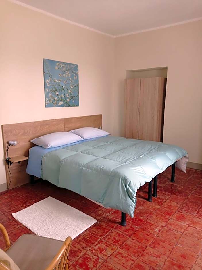 Rifugio escursionistico ex-scuola Grassi, Bubbio