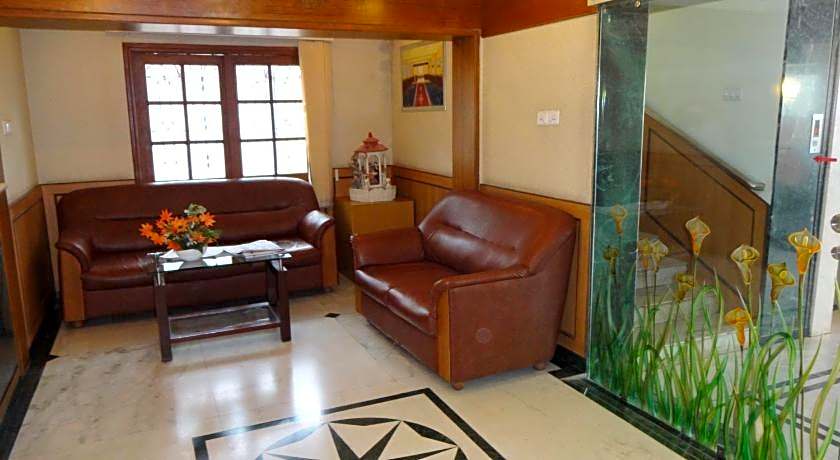 Nahar Manchester Inn