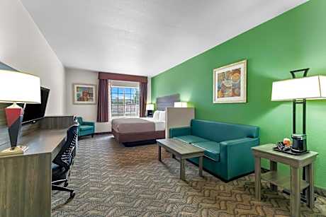 1 King Bed, Nonsmoking