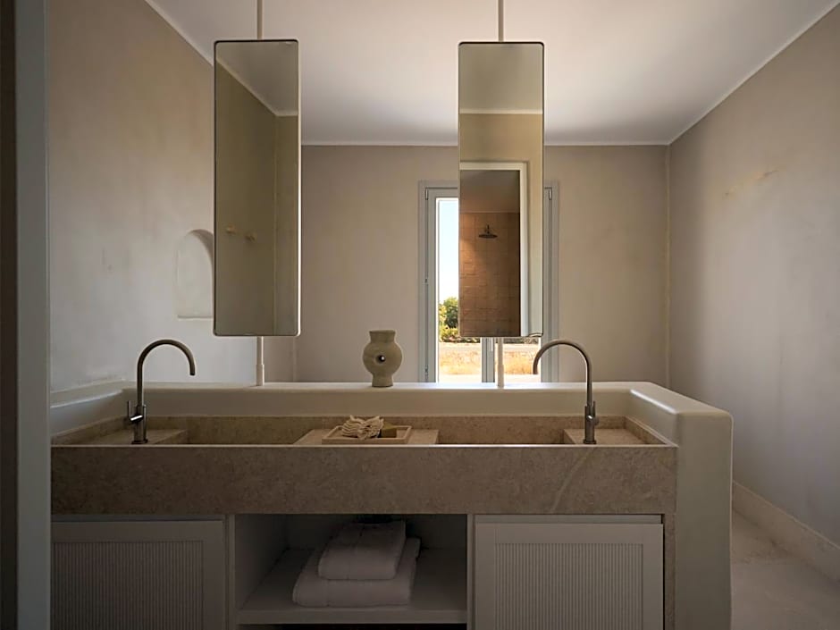 Akria Seaside Suites