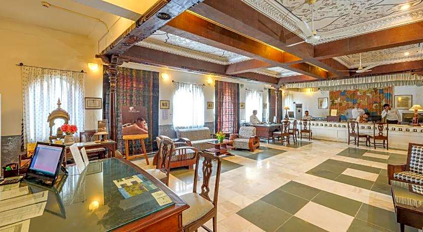 Neemrana Fort-Palace