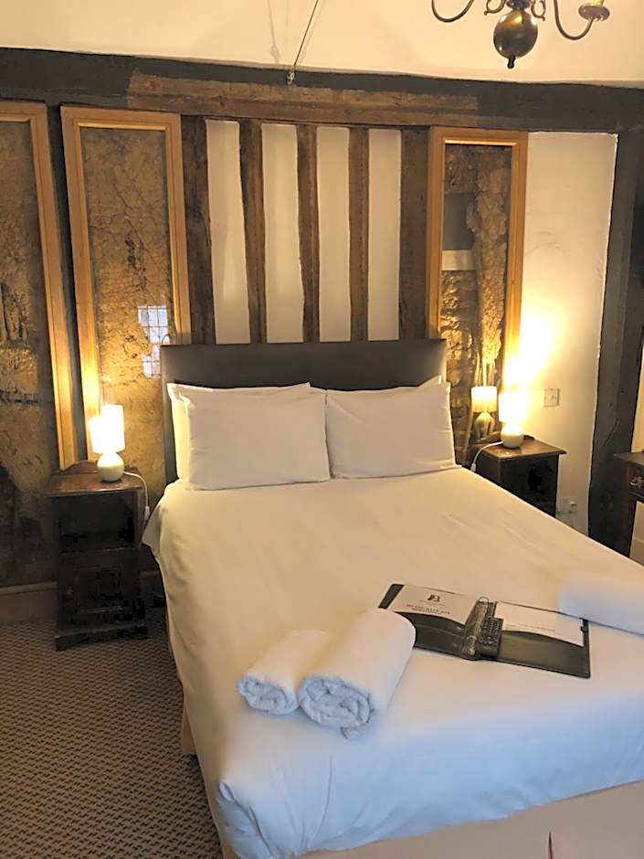 Brook Red Lion Hotel