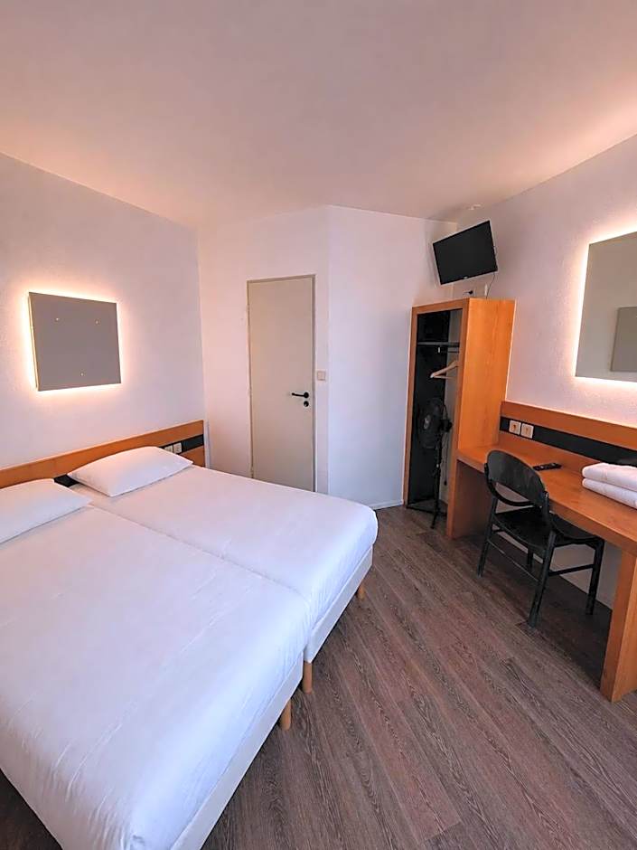 Hotel Charme En Maconnais Fasthotel Macon Nord