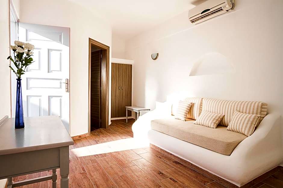 Villa Iliovasilema Santorini