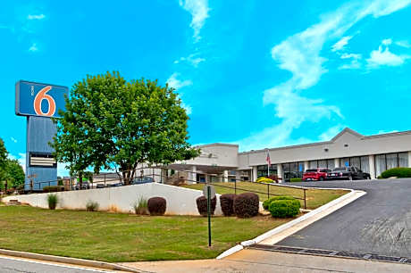 Motel 6-Conyers, GA