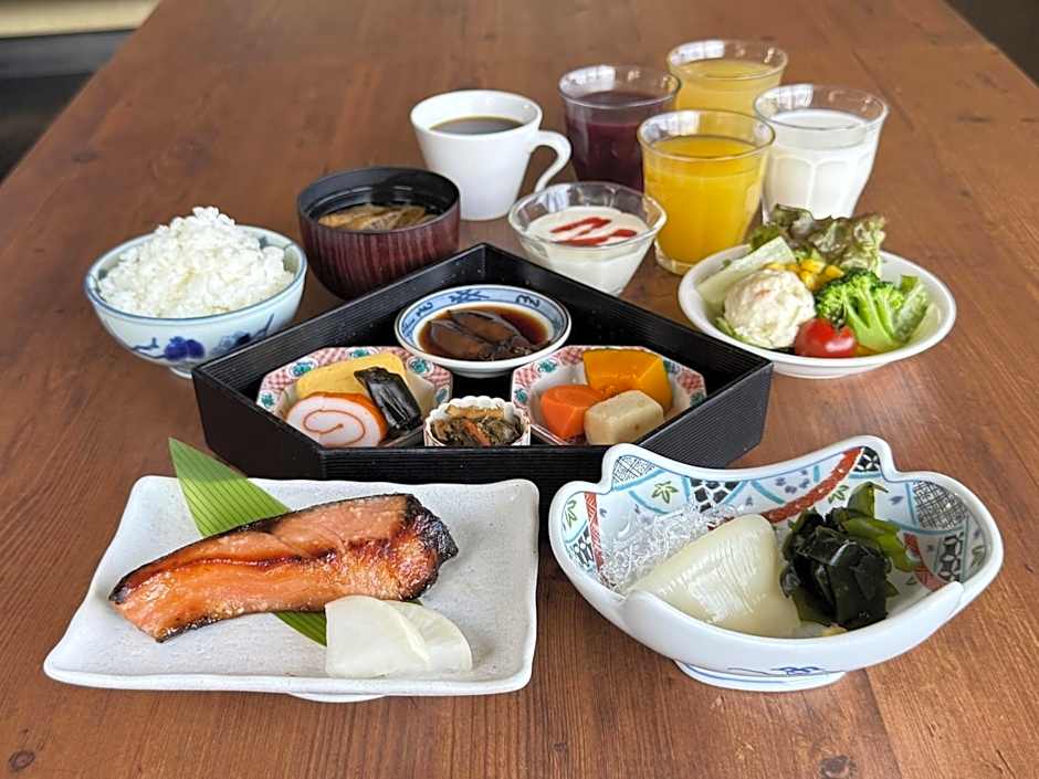 Uozu Manten Hotel Ekimae