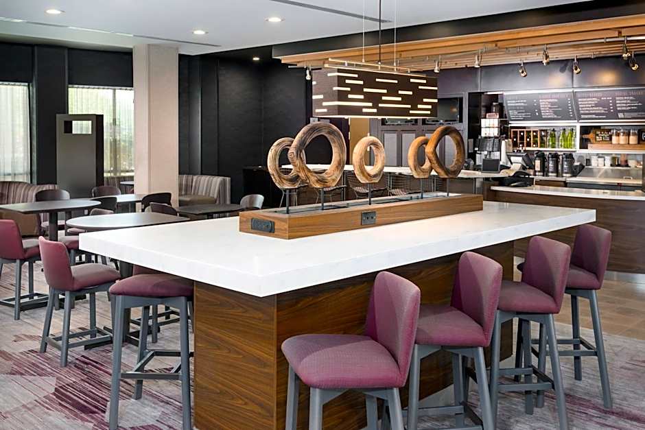 Courtyard by Marriott Buffalo Airport