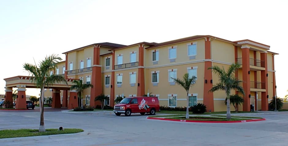 Super 8 by Wyndham Hidalgo/McAllen Area