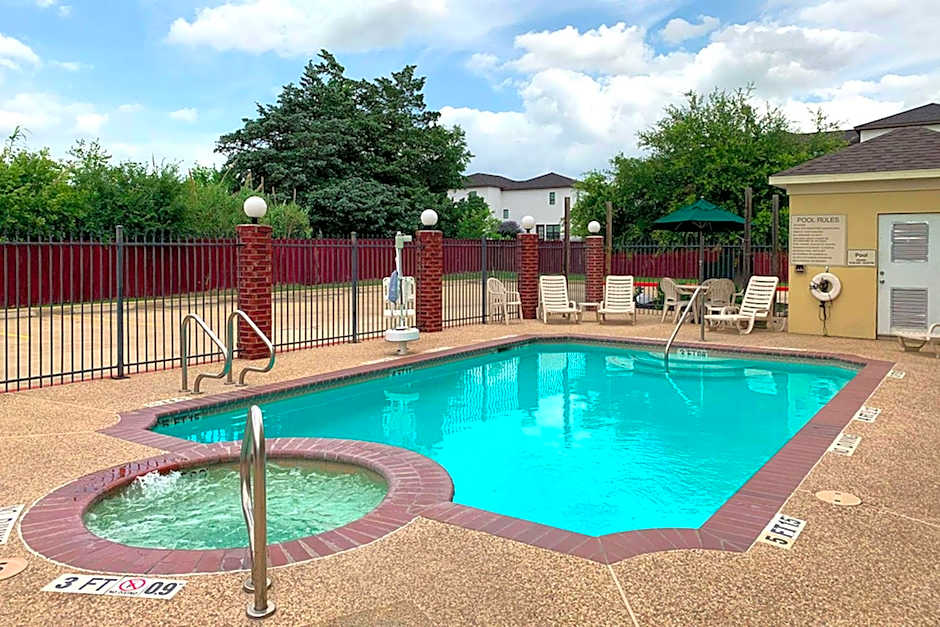 Comfort Suites Texas Ave.