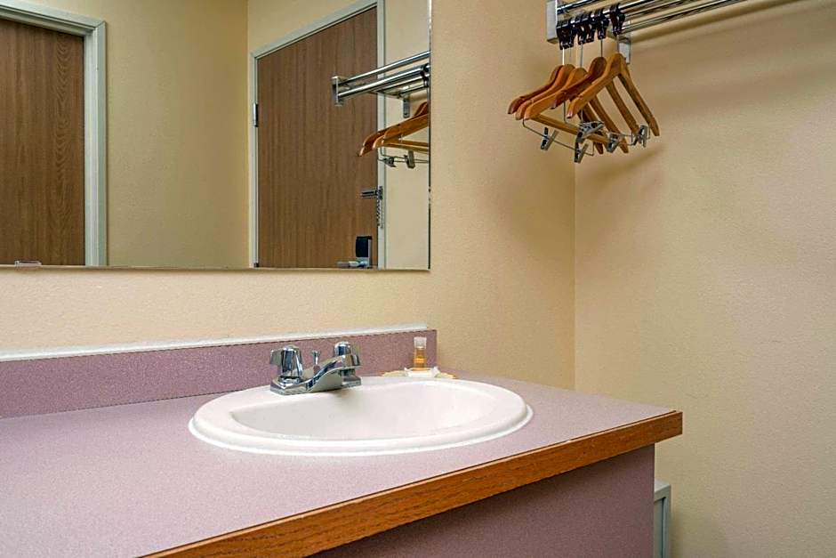 Days Inn by Wyndham West-Eau Claire