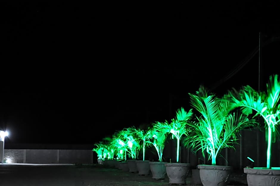 Amaretto Motel - Adults Only