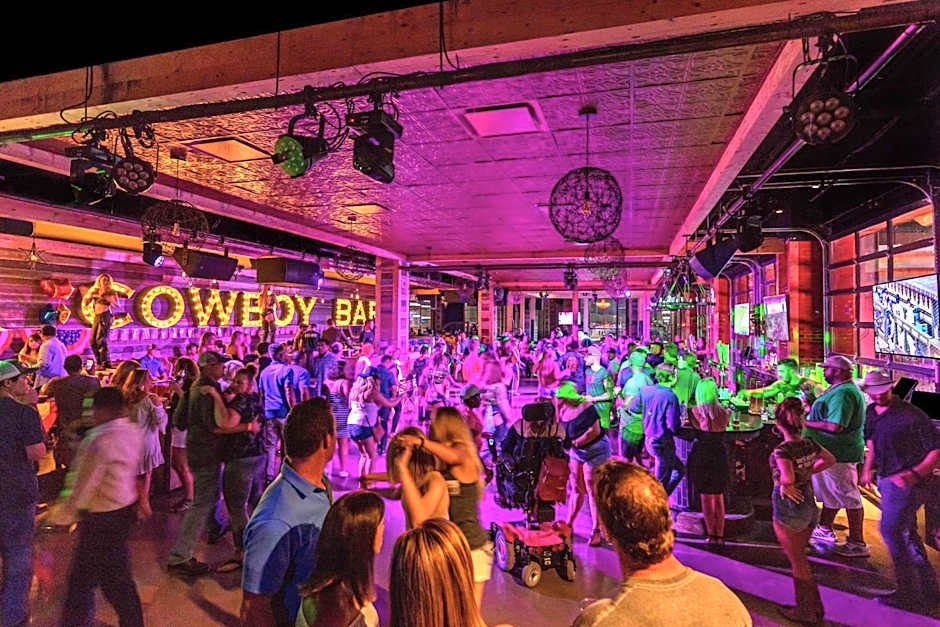 Live! by Loews - Arlington, TX