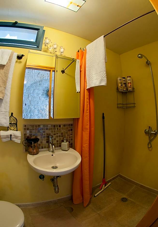 Artist Quarter Guesthouse B&B