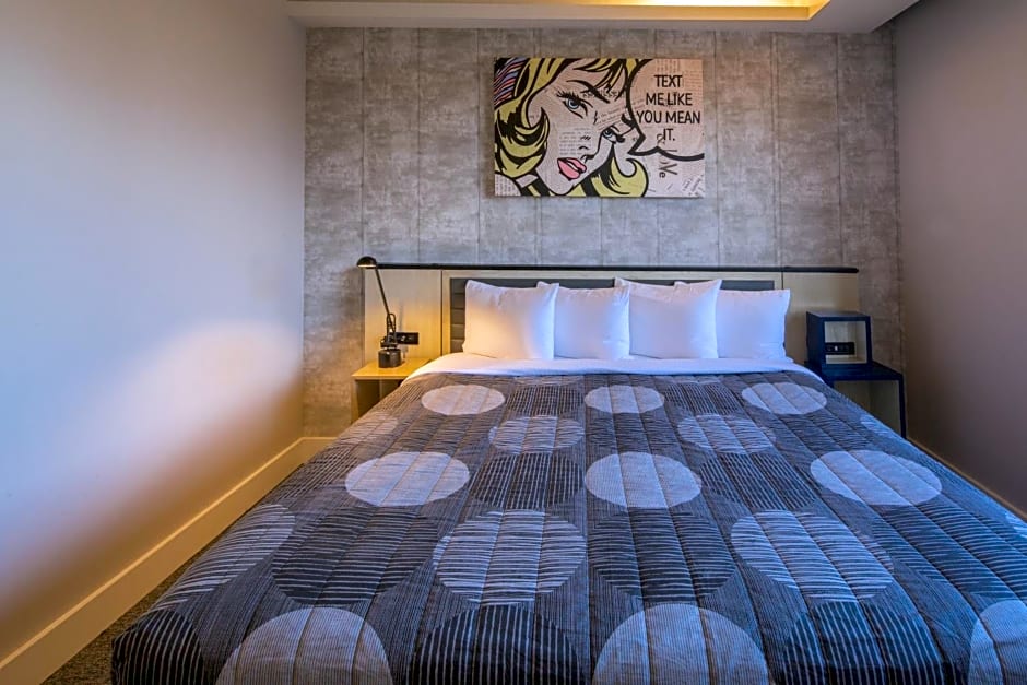 Leon Hotel