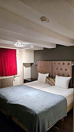 Lower Ground Floor Double Room