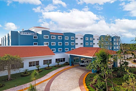 Courtyard by Marriott Cancun Airport