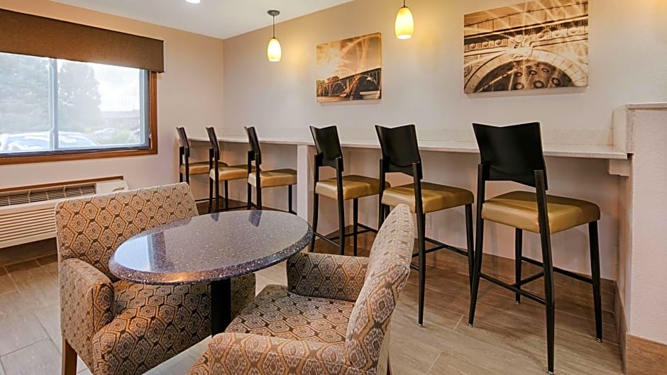 Best Western Regency Inn