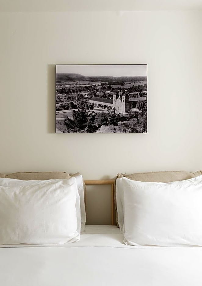 Franciscan Inn & Suites