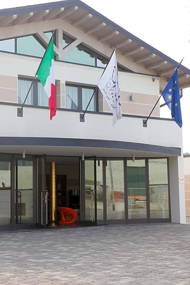 OneMhotel