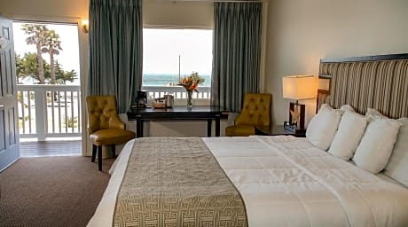 Ocean View King Bed