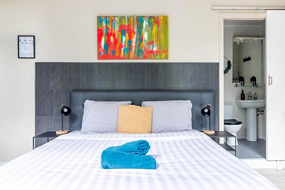 Hotel Entree - View of Canal Bruges