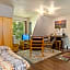 Mountain Meadows Inn