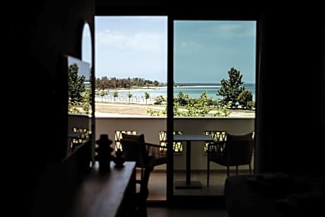 Deluxe Double Room with Balcony and Sea View