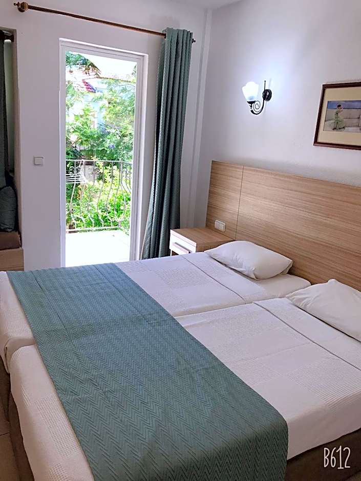 Ant Apart Hotel