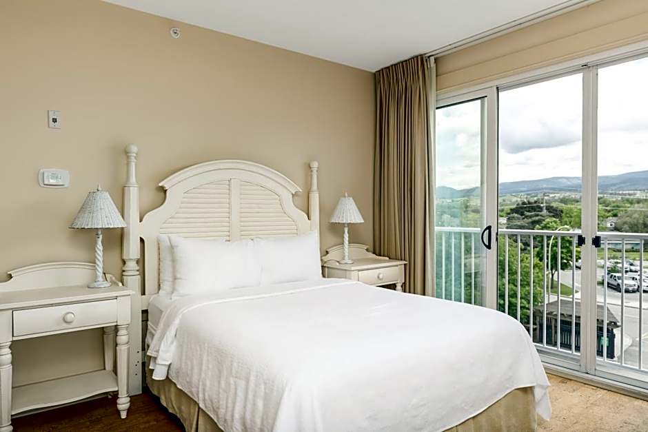 Photo 1 of 2 of Deluxe 2 Queen Beds