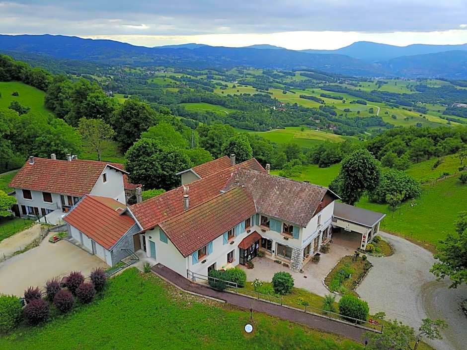 LA SOURCE Jacquet depuis 1954 Hôtel et Studio