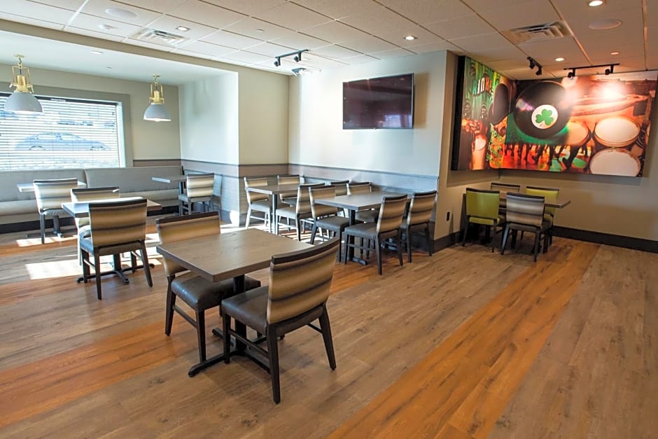 Holiday Inn Hotel & Suites Des Moines-Northwest By IHG